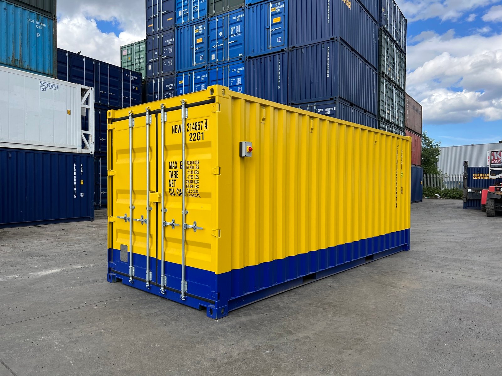 20ft Modified One-Trip Containers – Custom Build for Rainton Construction.