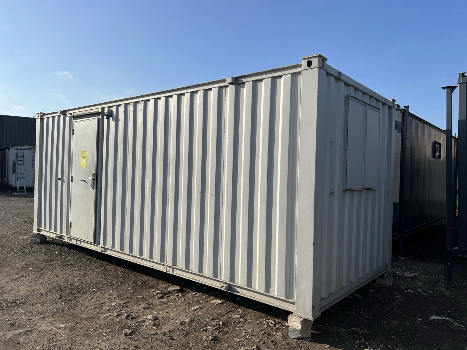 21 X 8FT SITE OFFICE / CANTEEN / SITE CABIN / PORTABLE BUILDING - Image 6