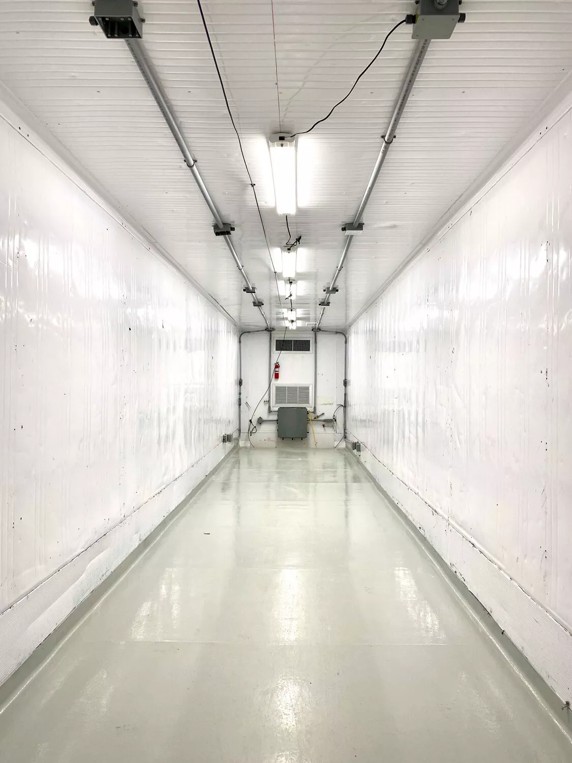 40 Foot High Cube Insulated Shipping Container with 5 Ton Bard HVAC - Image 5