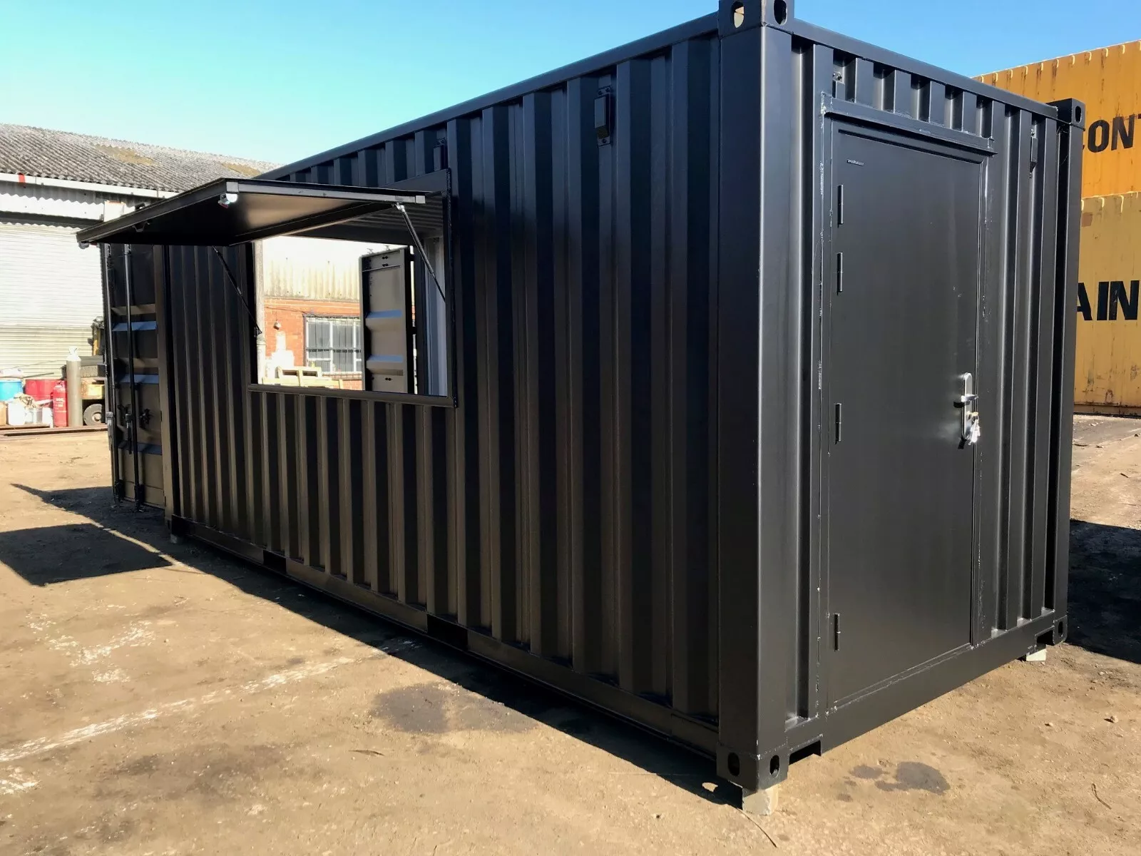 20ft shipping container kitchen/coffee shop/street food -Clean
