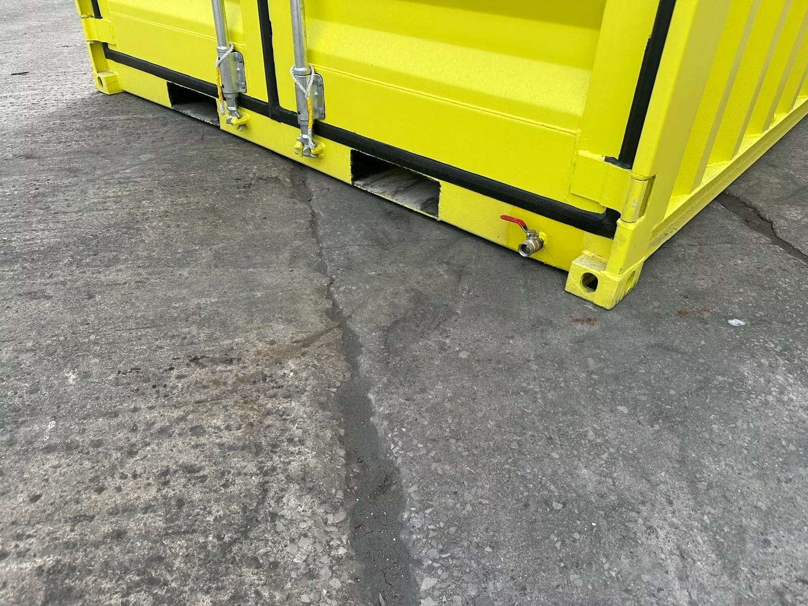 9ft x 7ft New COSHH / Chemical Store Shipping Container / Cabinet - Image 4