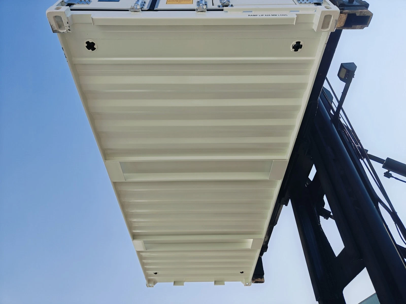 BRAND NEW 20FT REFRIGERATED CONTAINER includes 5 YEARS WARRANTY - Image 8